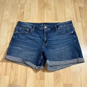 Gap Womens Medium Wash 5” Short Cuffed Denim Shorts Size 16/33
